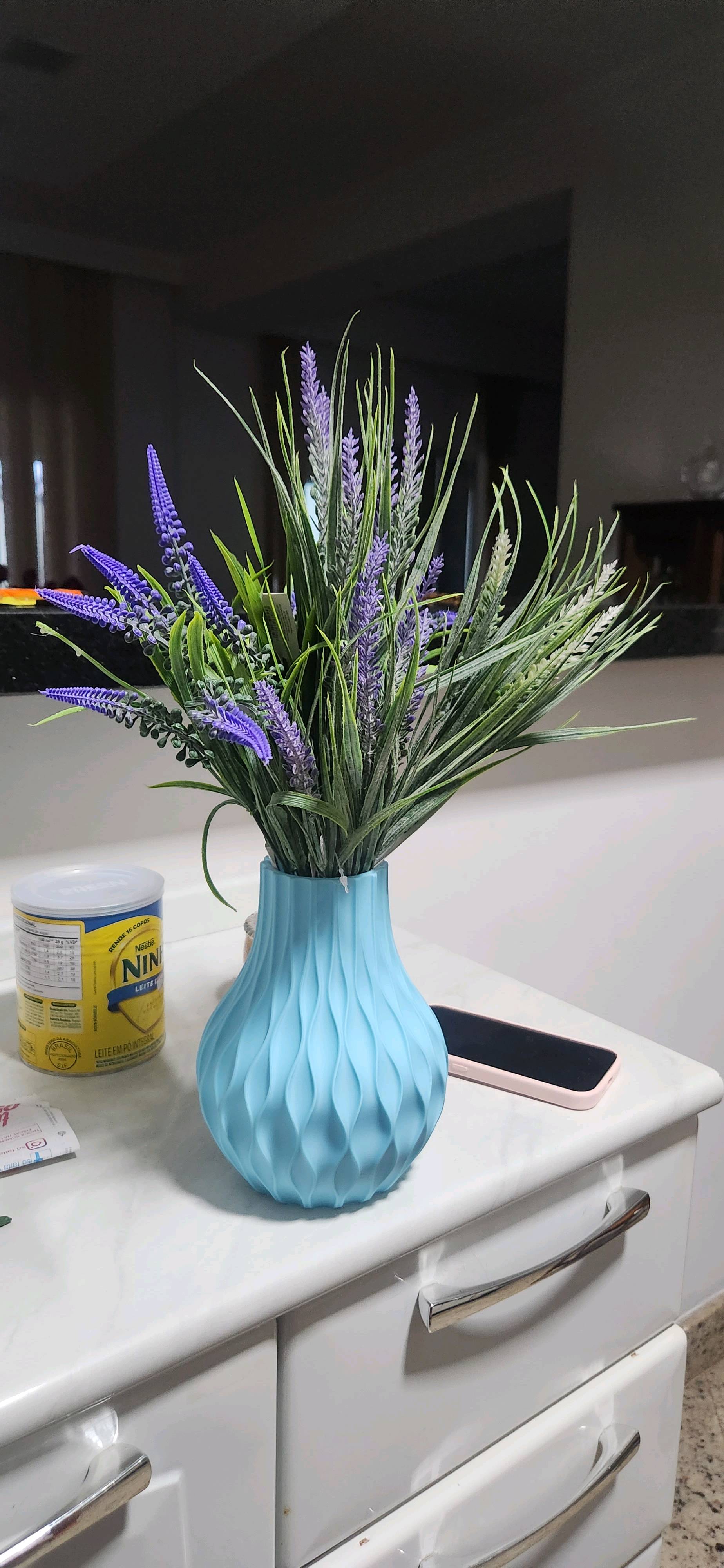Ripple Vase 🌊✨